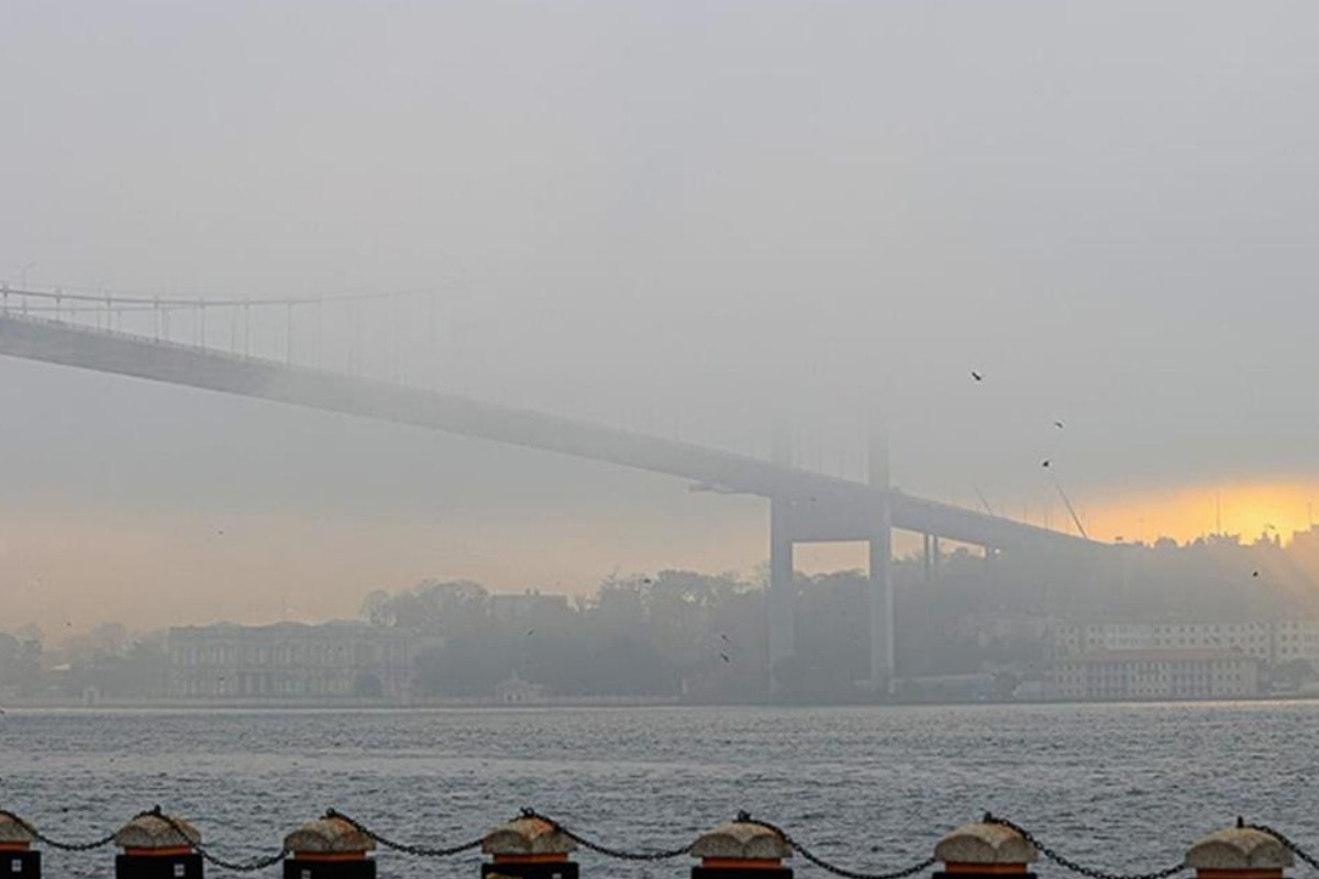 İstanbul Boğazı’nda sis nedeniyle gemi geçişleri çift yönlü askıya alındı